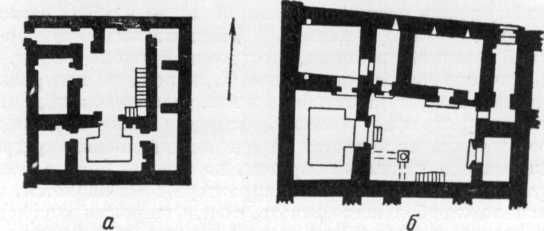 (а, б)— планы так называемых типичных домов