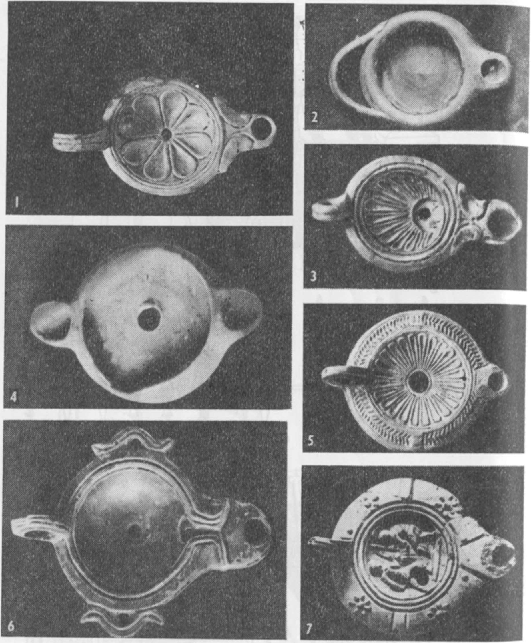 Рис. 30. Светильники